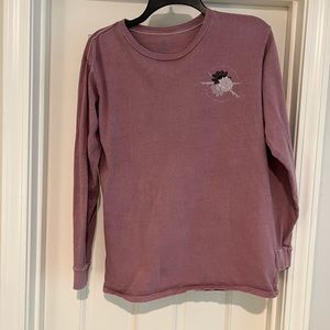 O’Neil LS top in medium. Excellent condition no stains